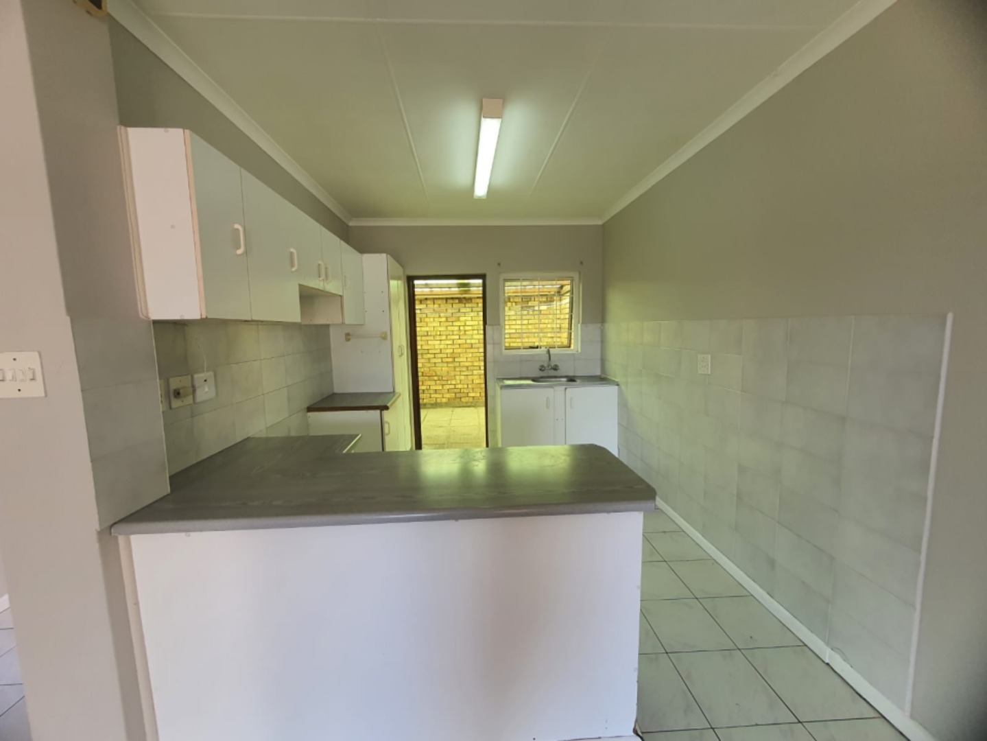 To Let 2 Bedroom Property for Rent in Beacon Bay Eastern Cape